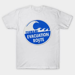 road sign tsunami (round, bolts) T-Shirt